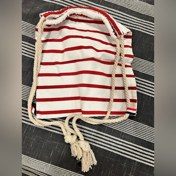 Stripped backpack - Picture 2 of 6